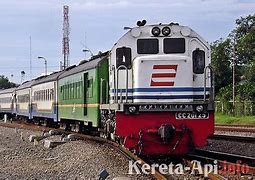 Kereta Yang Berangkat Dari Stasiun Pasar Senen